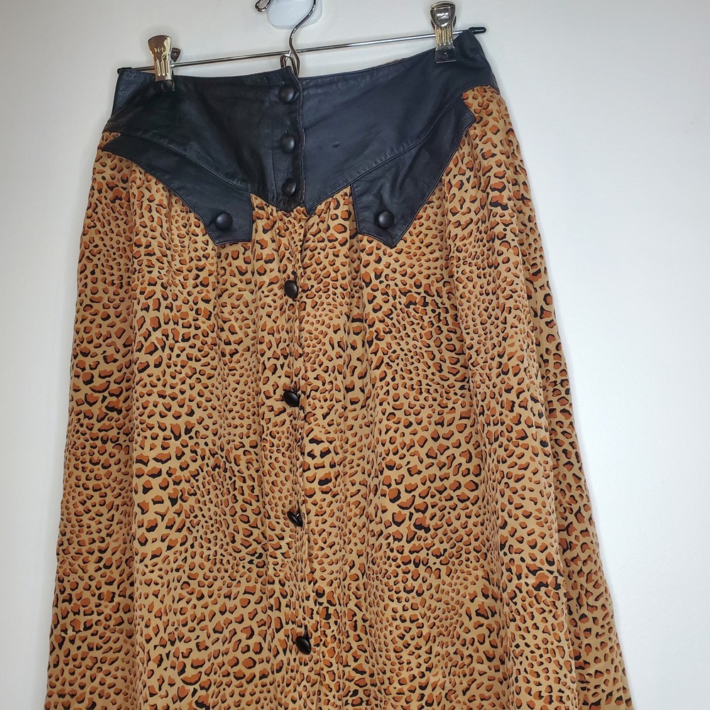 Bellino Paris Moda Leopard Print Maxi Skirt Black Leather Trim Button Front Sz 8 - Picture 2 of 7